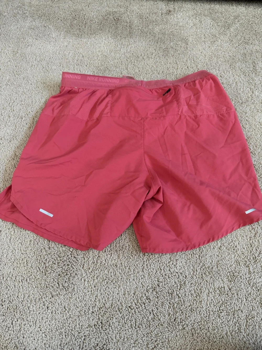 Nike running pink